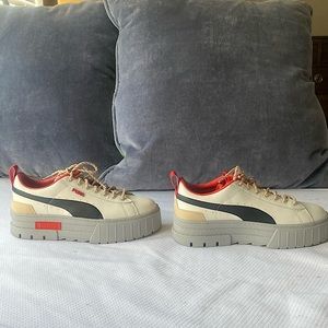 Puma Retro grade platform sneakers, worn twice. In excellent condition